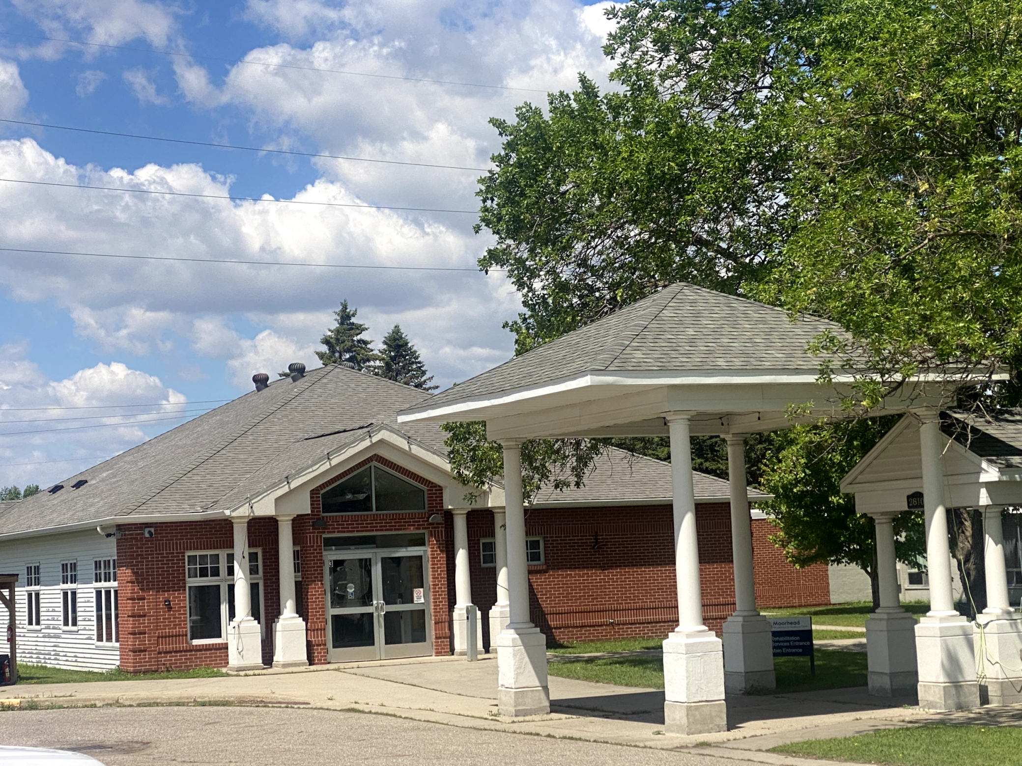 2800 2nd Avenue N Moorhead MN 56560