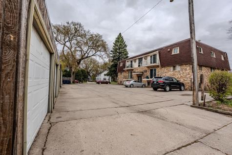 320 6th Street S Moorhead MN 56560