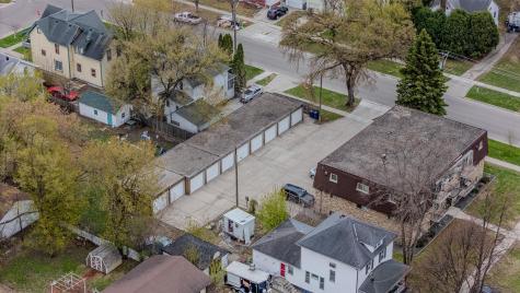 320 6th Street S Moorhead MN 56560