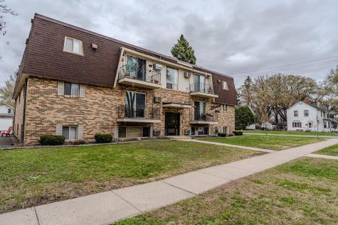 320 6th Street S Moorhead MN 56560