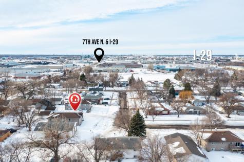 3002 7 1/2 Avenue N Fargo ND 58102