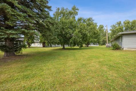 512 2nd Street NW Lamoure ND 58458