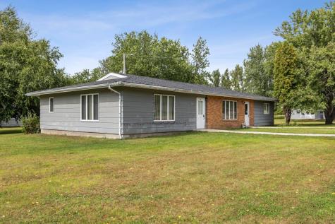 512 2nd Street NW Lamoure ND 58458