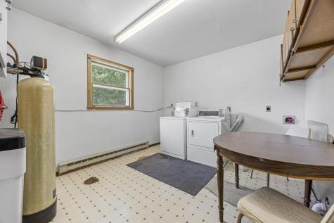 512 2nd Street NW Lamoure ND 58458