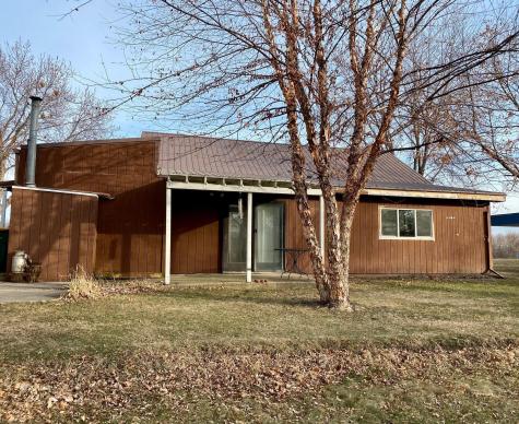 570 2nd Avenue N Windom MN 56101