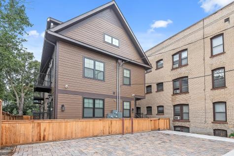 2413 1st Avenue S Minneapolis MN 55404