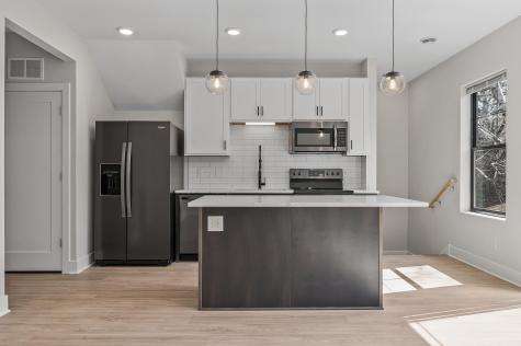 2413 1st Avenue S Minneapolis MN 55404