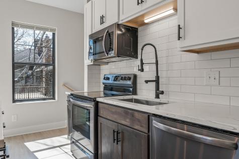 2413 1st Avenue S Minneapolis MN 55404