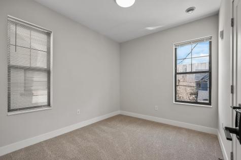 2413 1st Avenue S Minneapolis MN 55404
