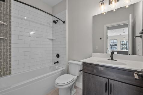 2413 1st Avenue S Minneapolis MN 55404