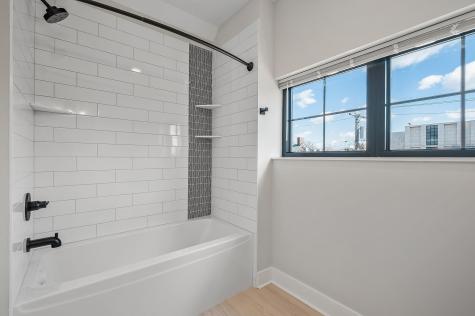 2413 1st Avenue S Minneapolis MN 55404