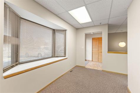 2575 Hamline Avenue N Roseville MN 55113