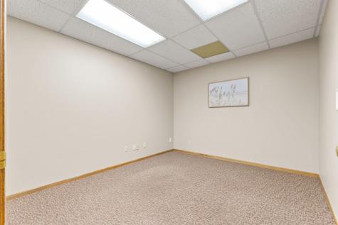 2575 Hamline Avenue N Roseville MN 55113
