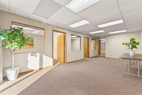 2575 Hamline Avenue N Roseville MN 55113