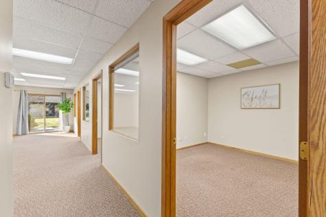 2575 Hamline Avenue N Roseville MN 55113