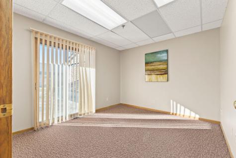 2575 Hamline Avenue N Roseville MN 55113