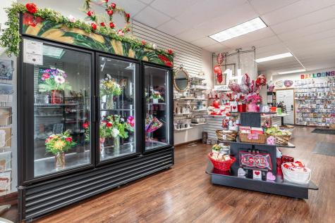 121 S Broadway Pelican Rapids MN 56572