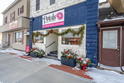 121 S Broadway Pelican Rapids MN 56572