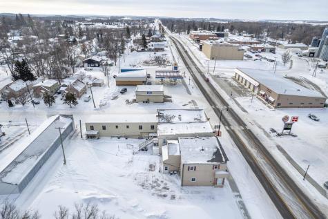 121 S Broadway Pelican Rapids MN 56572
