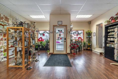 121 S Broadway Pelican Rapids MN 56572
