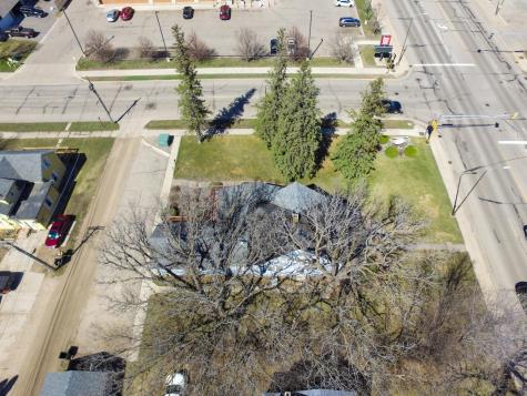 1002 Broadway Street Alexandria MN 56308