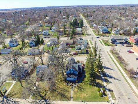 1002 Broadway Street Alexandria MN 56308