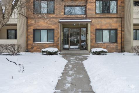 3237 17th Avenue S Fargo ND 58103