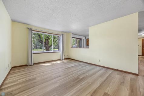 3237 17th Avenue S Fargo ND 58103