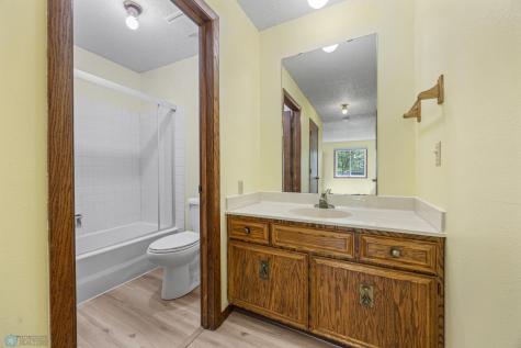 3237 17th Avenue S Fargo ND 58103