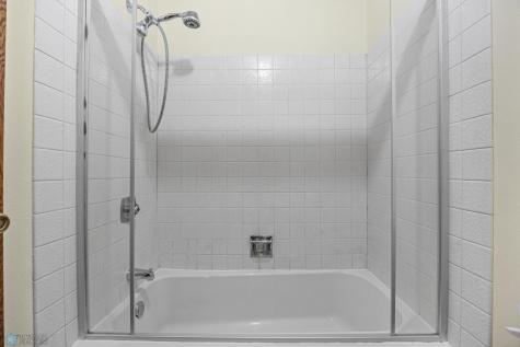 3237 17th Avenue S Fargo ND 58103