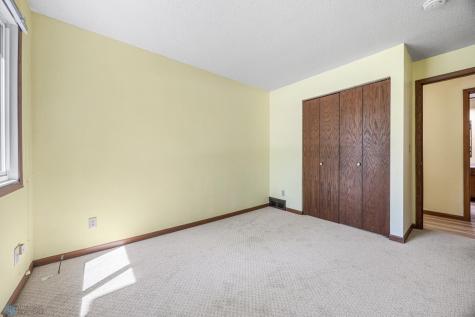 3237 17th Avenue S Fargo ND 58103
