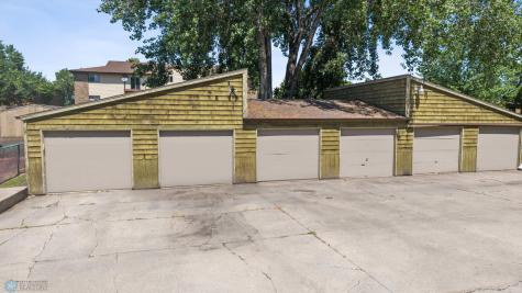 3237 17th Avenue S Fargo ND 58103