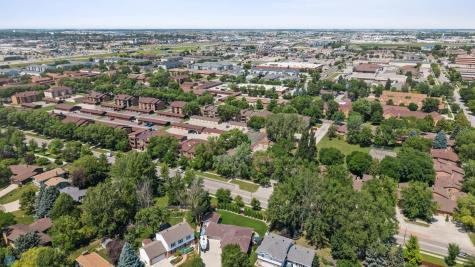 3237 17th Avenue S Fargo ND 58103