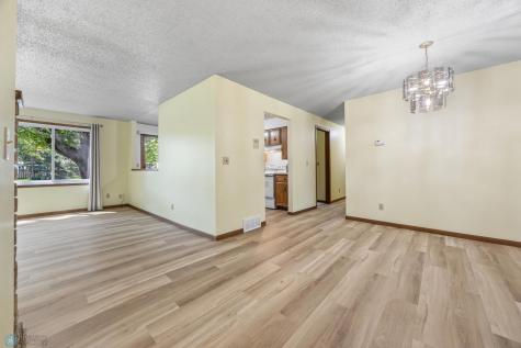 3237 17th Avenue S Fargo ND 58103