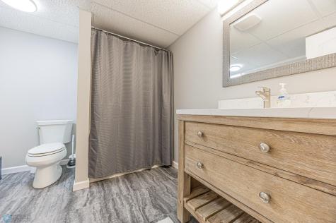 204 Oxbow Circle Oxbow ND 58047