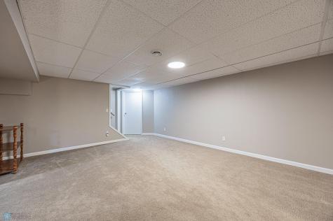 204 Oxbow Circle Oxbow ND 58047