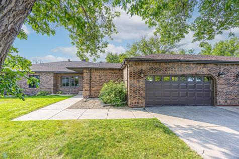 204 Oxbow Circle Oxbow ND 58047