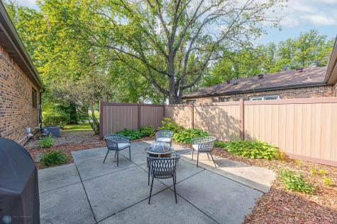 204 Oxbow Circle Oxbow ND 58047