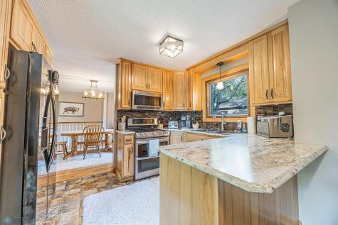 204 Oxbow Circle Oxbow ND 58047