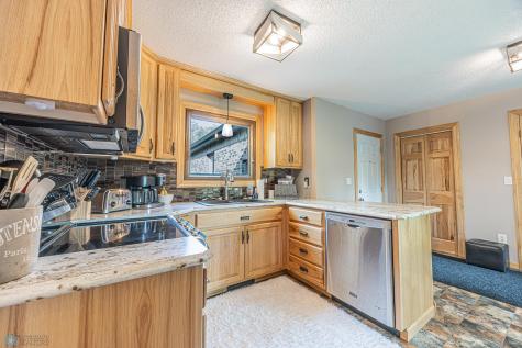 204 Oxbow Circle Oxbow ND 58047