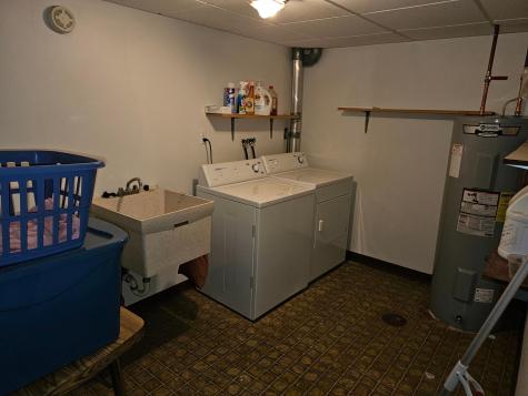 1437 Broadway N Fargo ND 58102