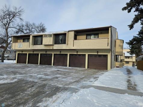 820 10th Street S Fargo ND 58103