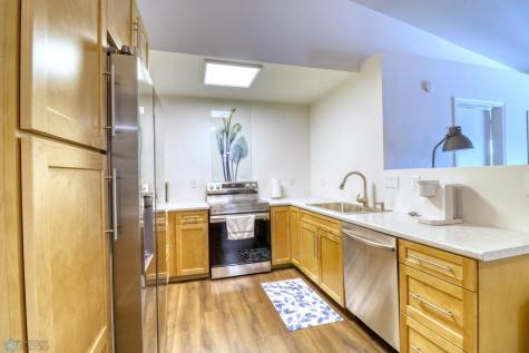3301 15th Avenue S Fargo ND 58103