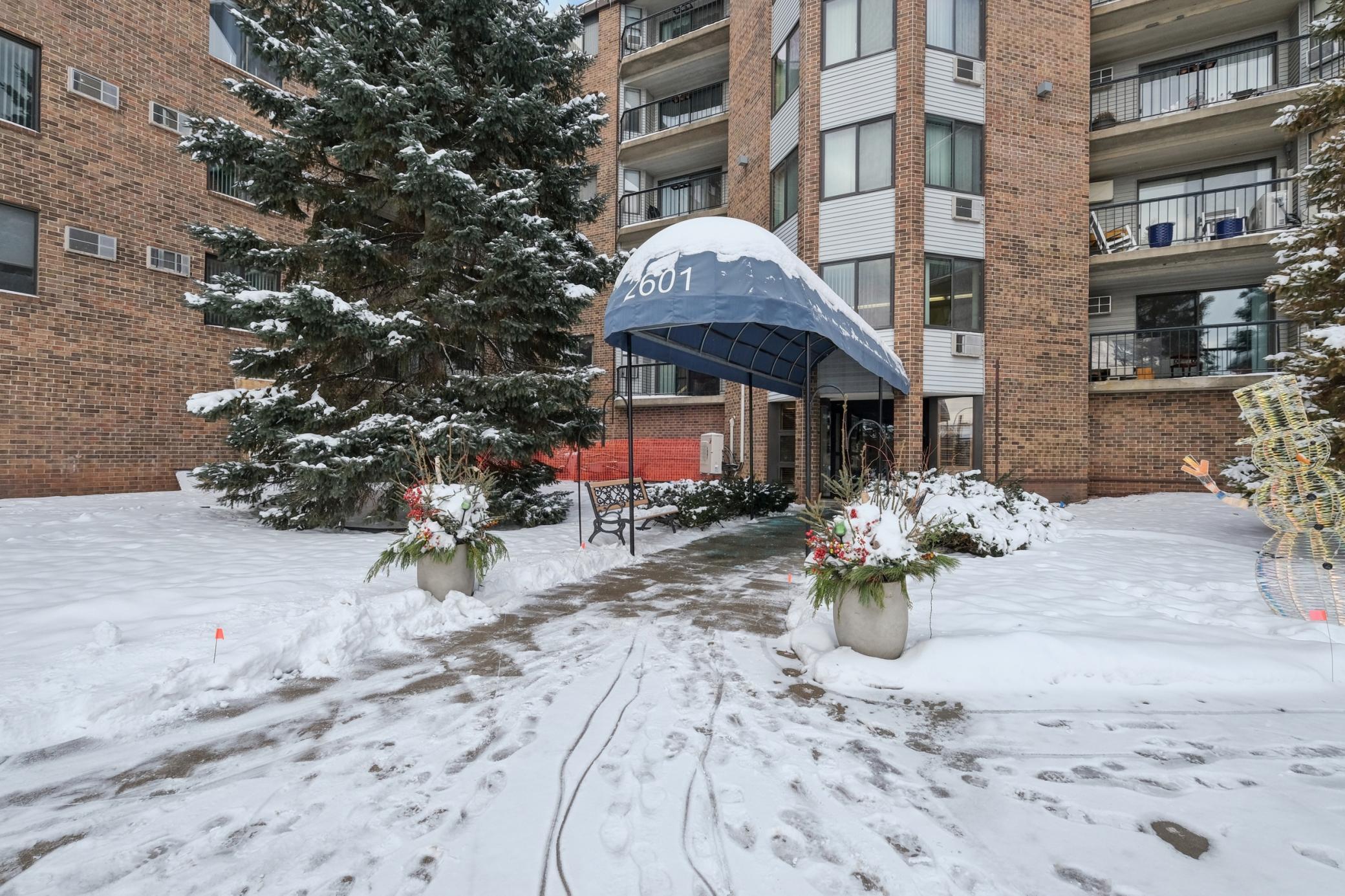 2601 Kenzie Terrace Saint Anthony MN 55418
