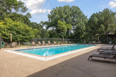 6085 Lincoln Drive Edina MN 55436