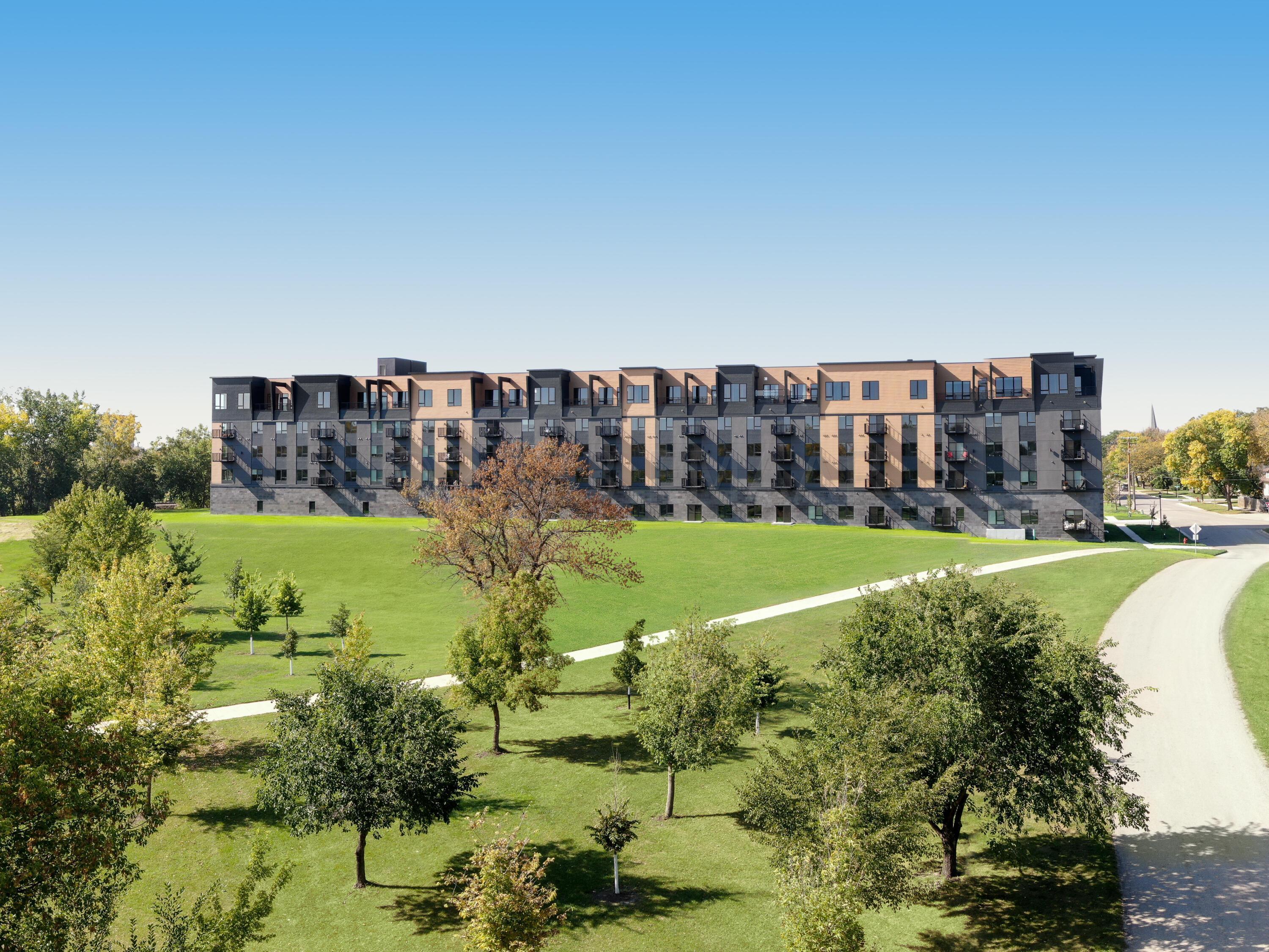 505 Oak Street N Fargo ND 58102