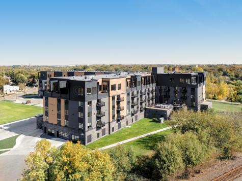 505 Oak Street N Fargo ND 58102