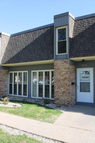 829 23rd Avenue S Moorhead MN 56560