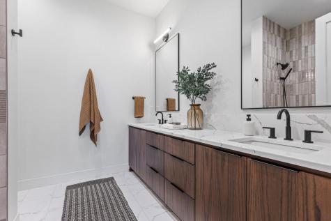 505 Oak Street N Fargo ND 58102