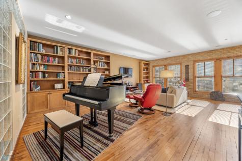 300 Broadway N Fargo ND 58102